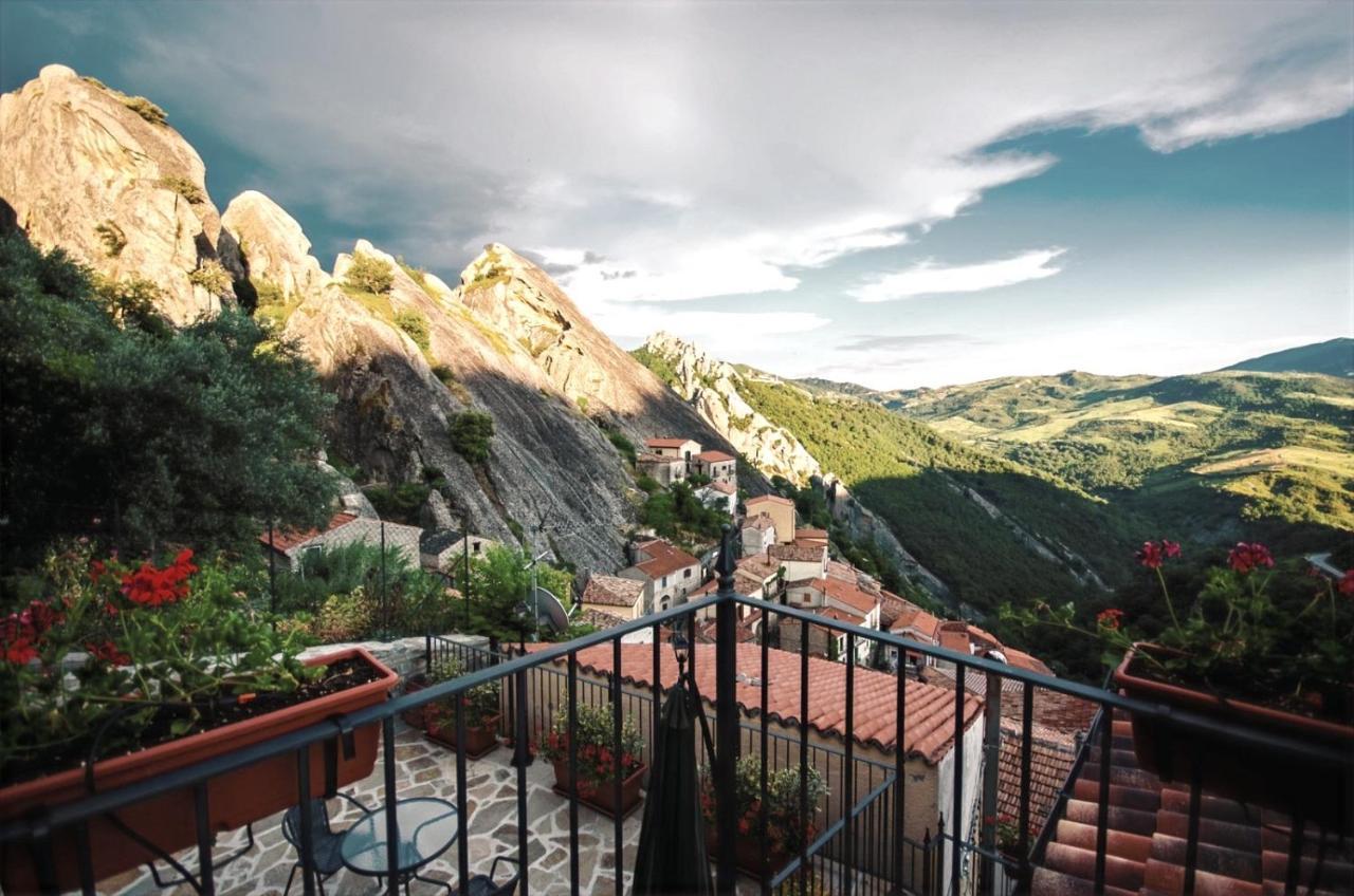 Hotel Dimore Dell'Olmo - Ospitalita Diffusa Castelmezzano Exterior foto